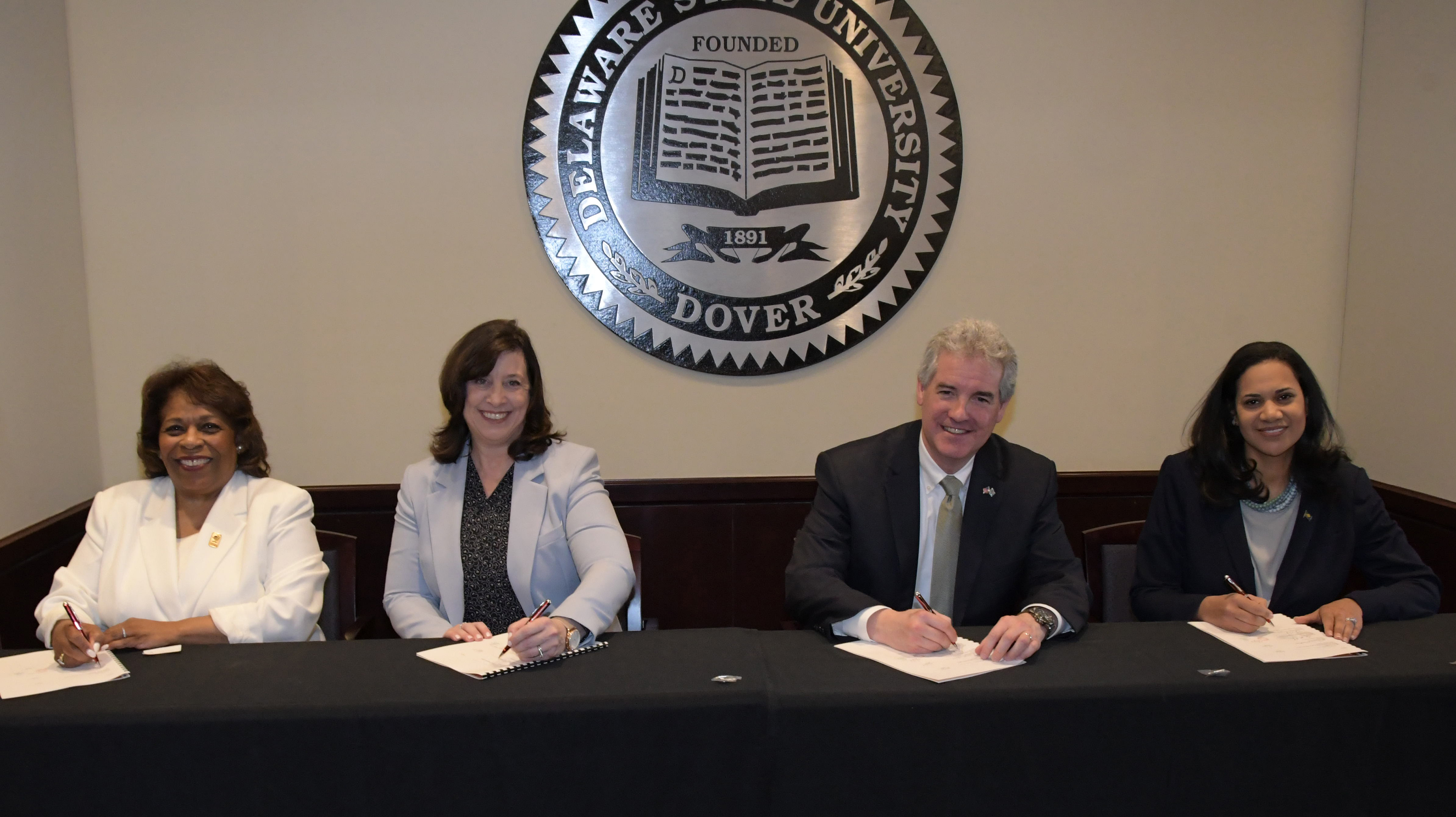 DSU Signs MOU with EPA, DNREC & DHSS