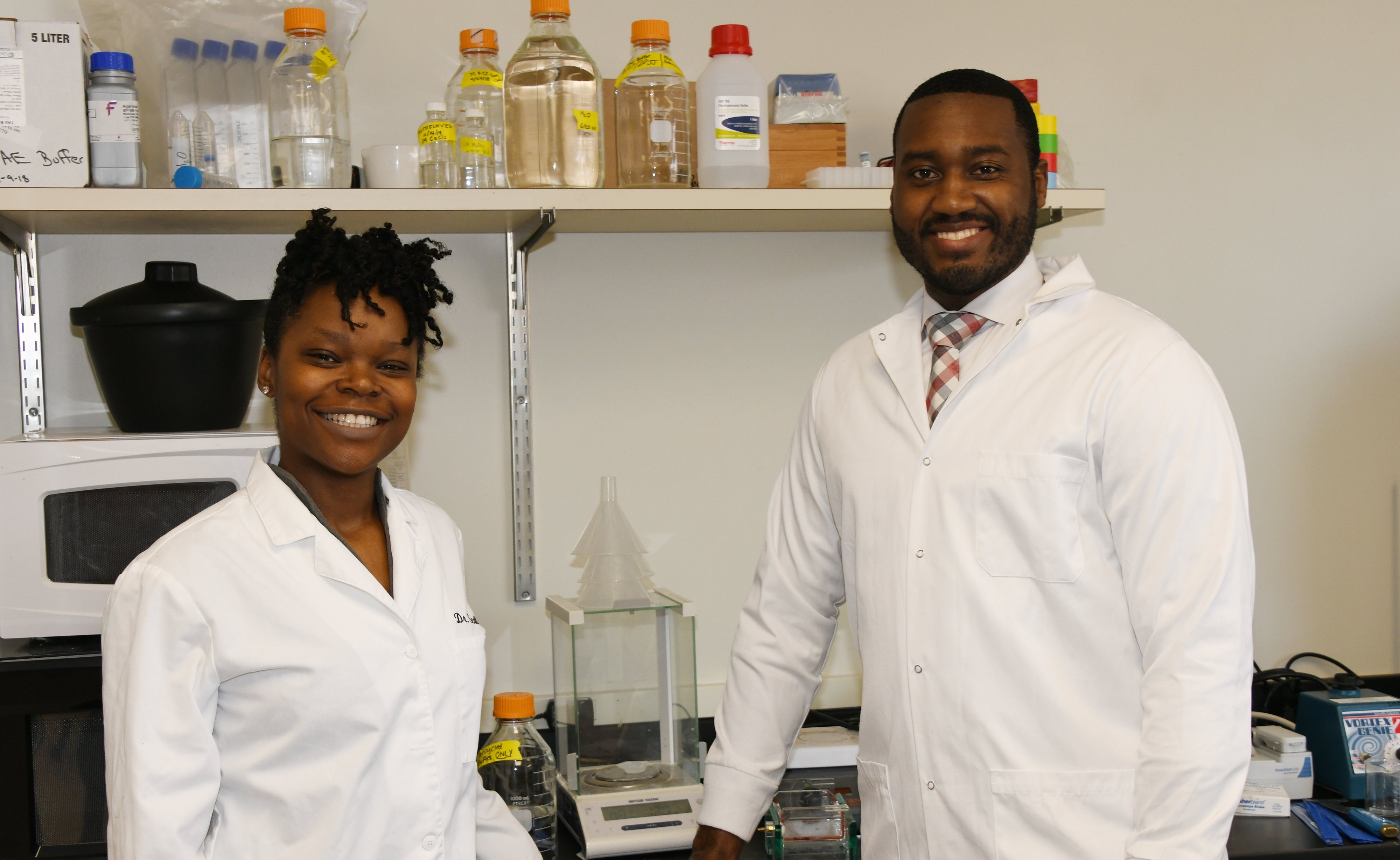 Biological Sciences couple awarded $750,000 grant