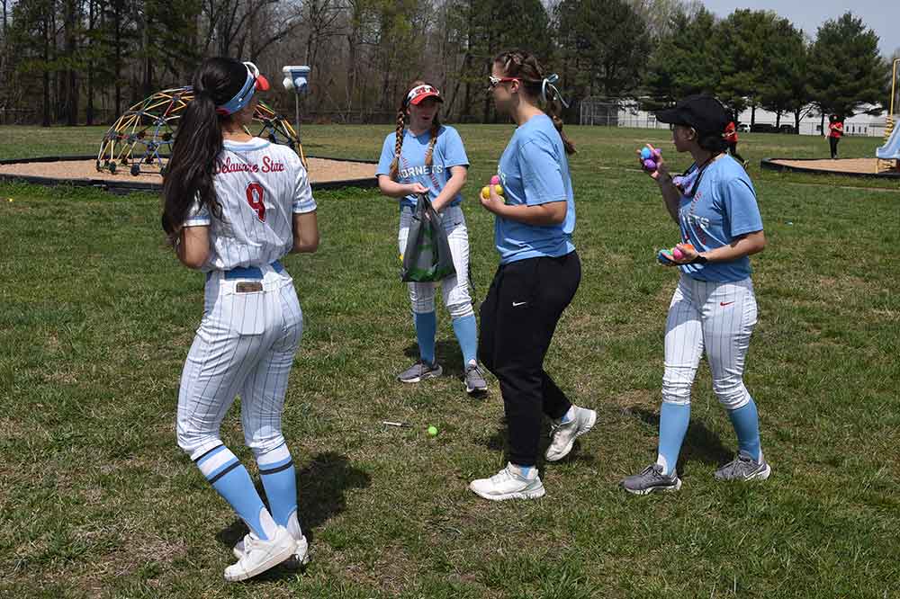 DSU Downtown, Athletes host Easter Egg Hunt