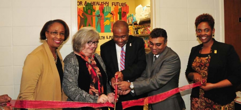 DSU Dedicates New Food Pantry on Campus