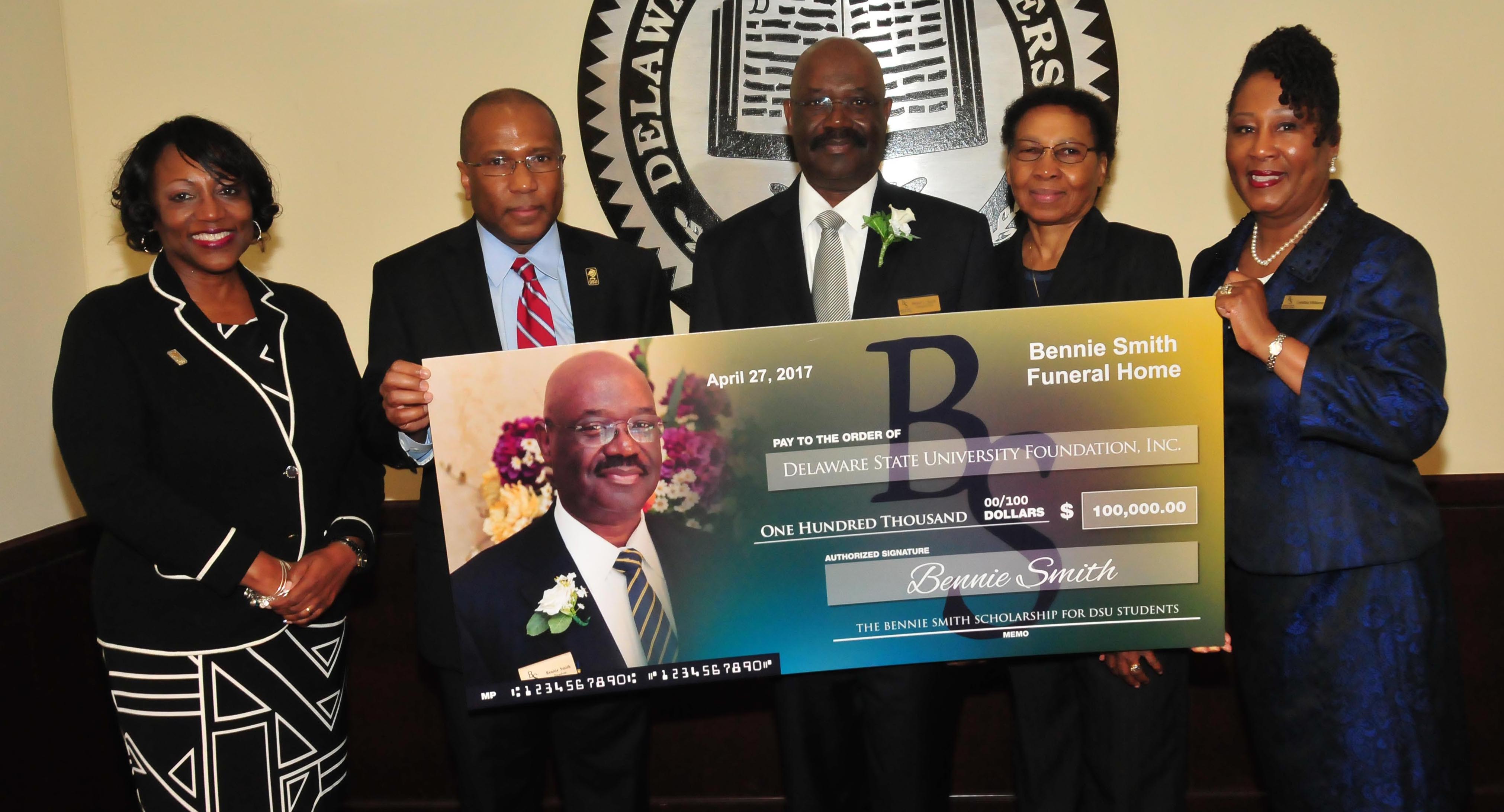 Bennie and Shirley Smith Establish Scholarship Endowment